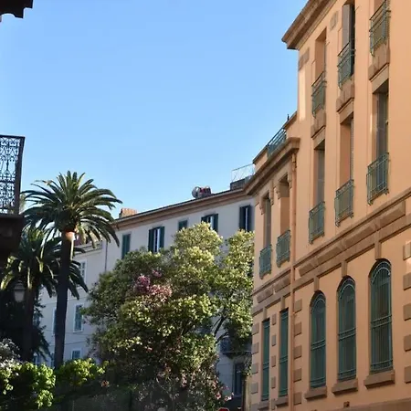 Superbe En Plein Coeur D'ajaccio Daire *