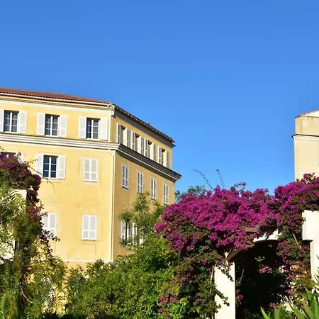 Superbe En Plein Coeur D'ajaccio アパート